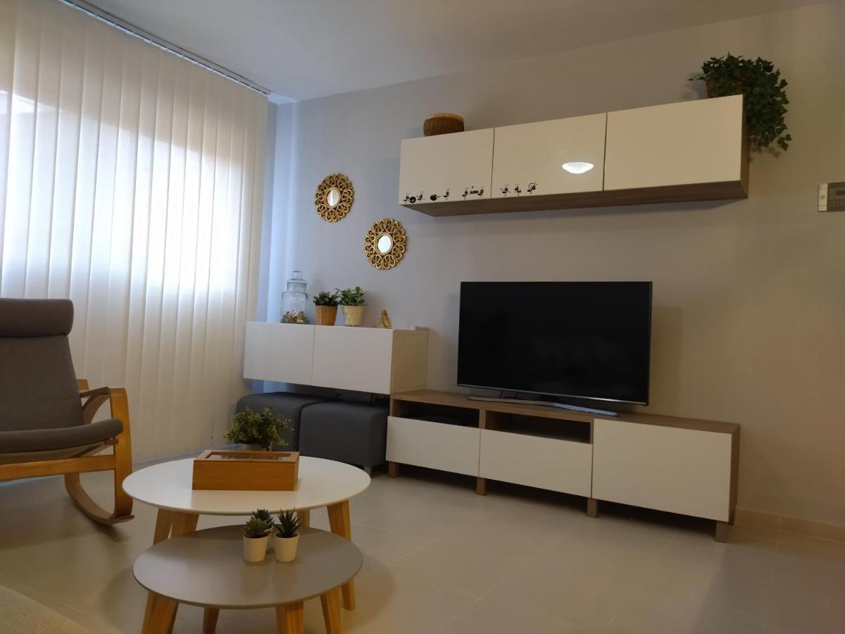 Carme Apartment Hospitalet De L'Infant Exterior foto