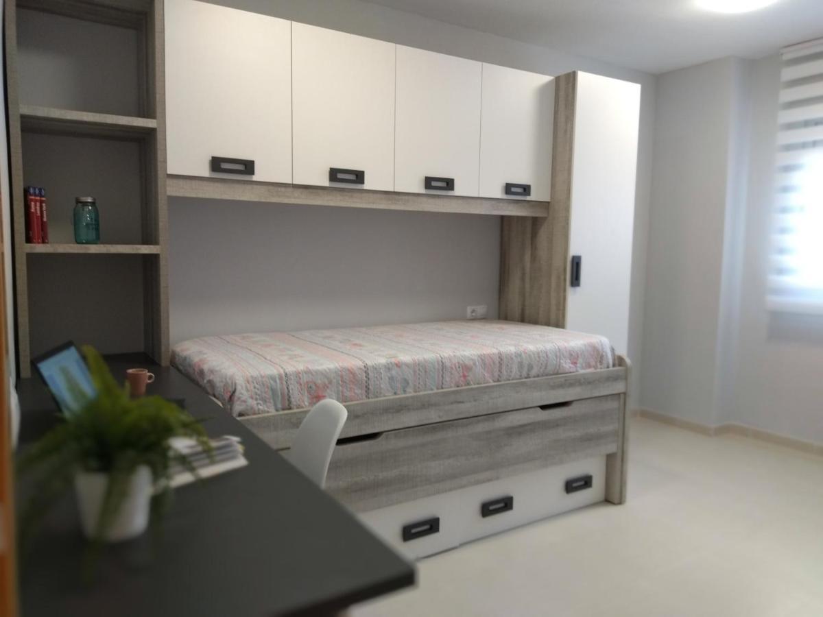 Carme Apartment Hospitalet De L'Infant Exterior foto