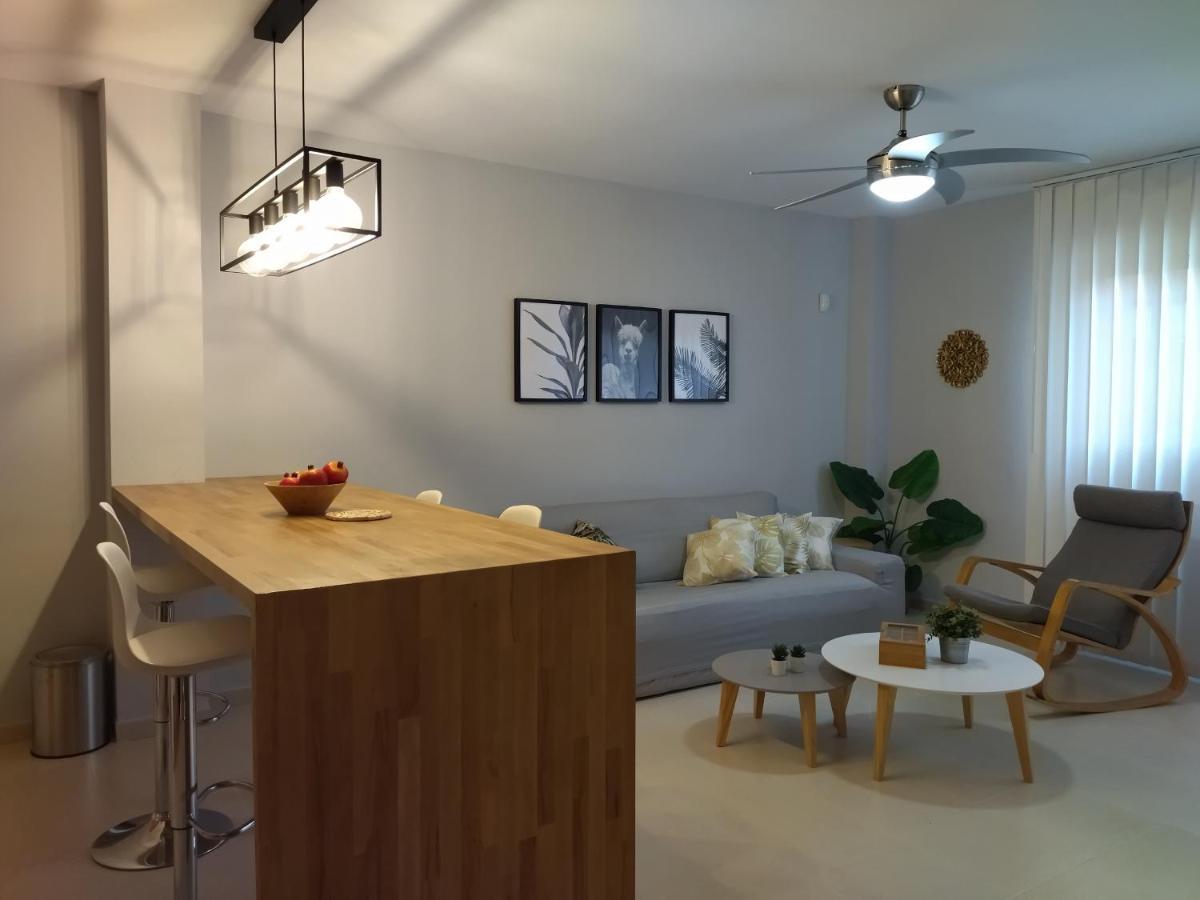 Carme Apartment Hospitalet De L'Infant Exterior foto