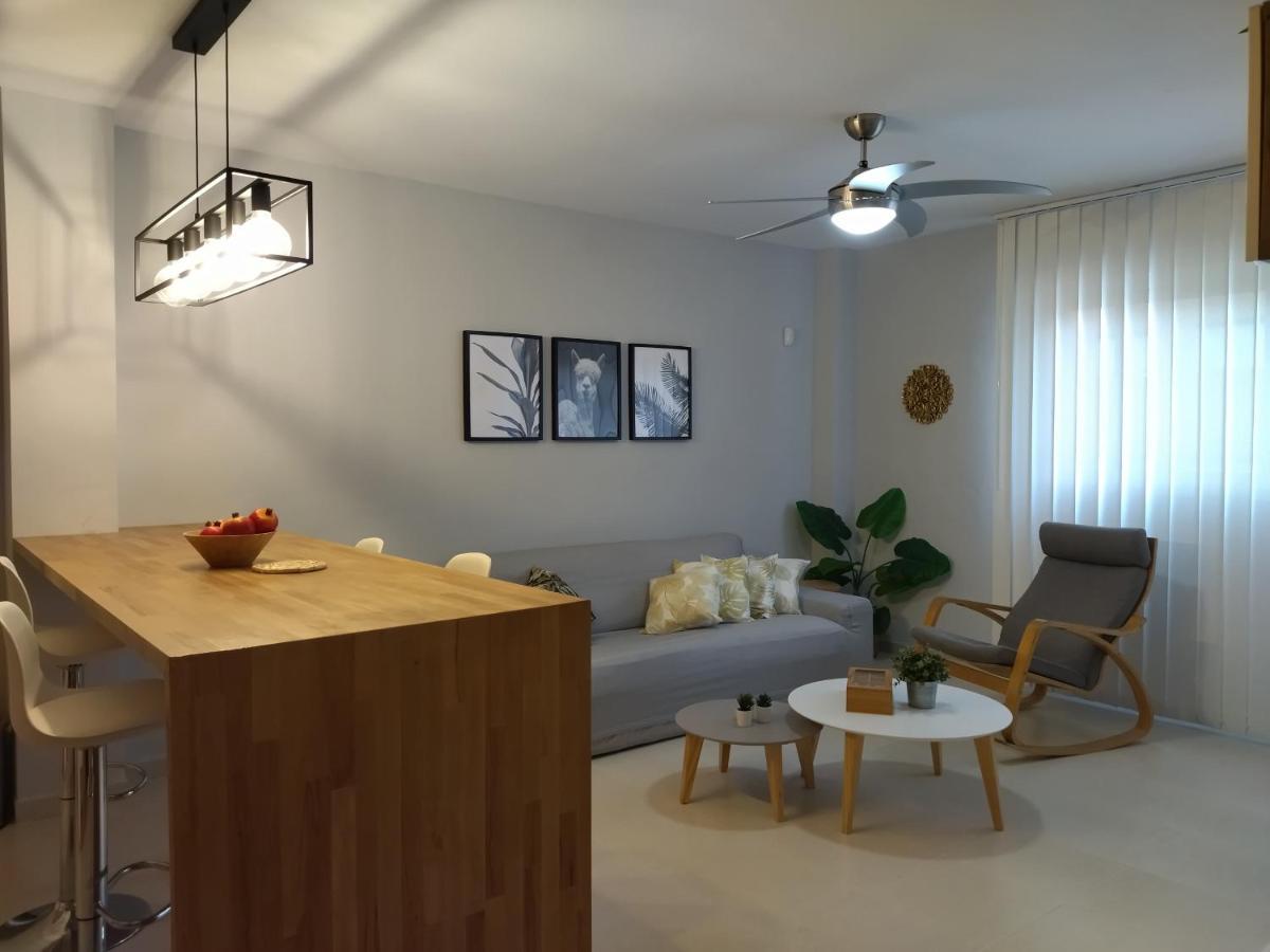 Carme Apartment Hospitalet De L'Infant Exterior foto