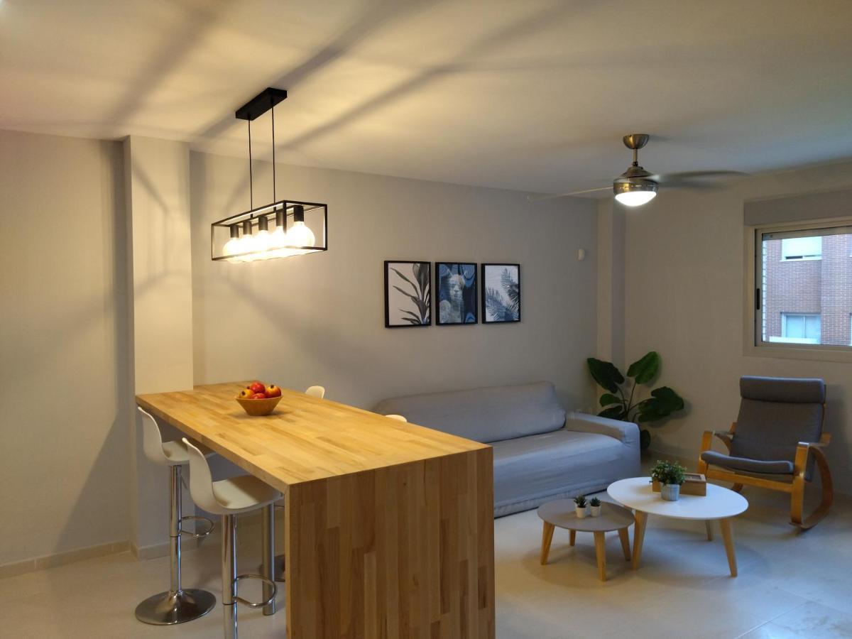 Carme Apartment Hospitalet De L'Infant Exterior foto